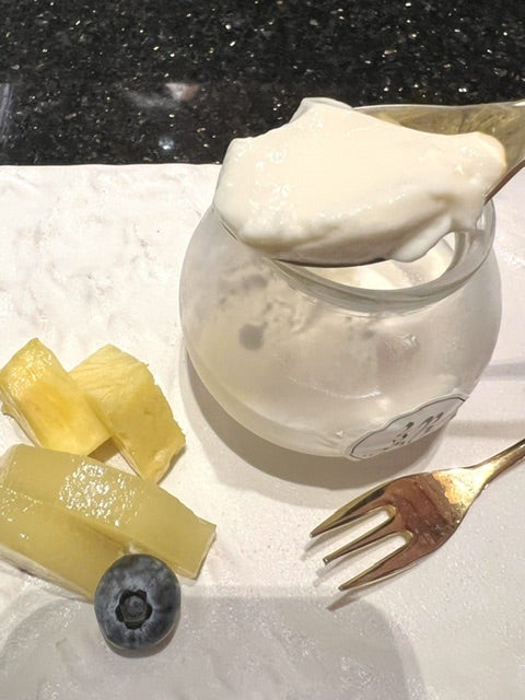 味はコーヒーで真っ白なプリンの画像