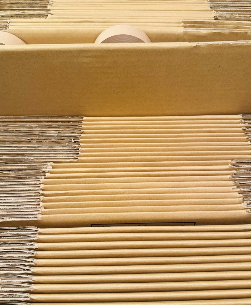 だいた 届いたダンボールに自信の画像