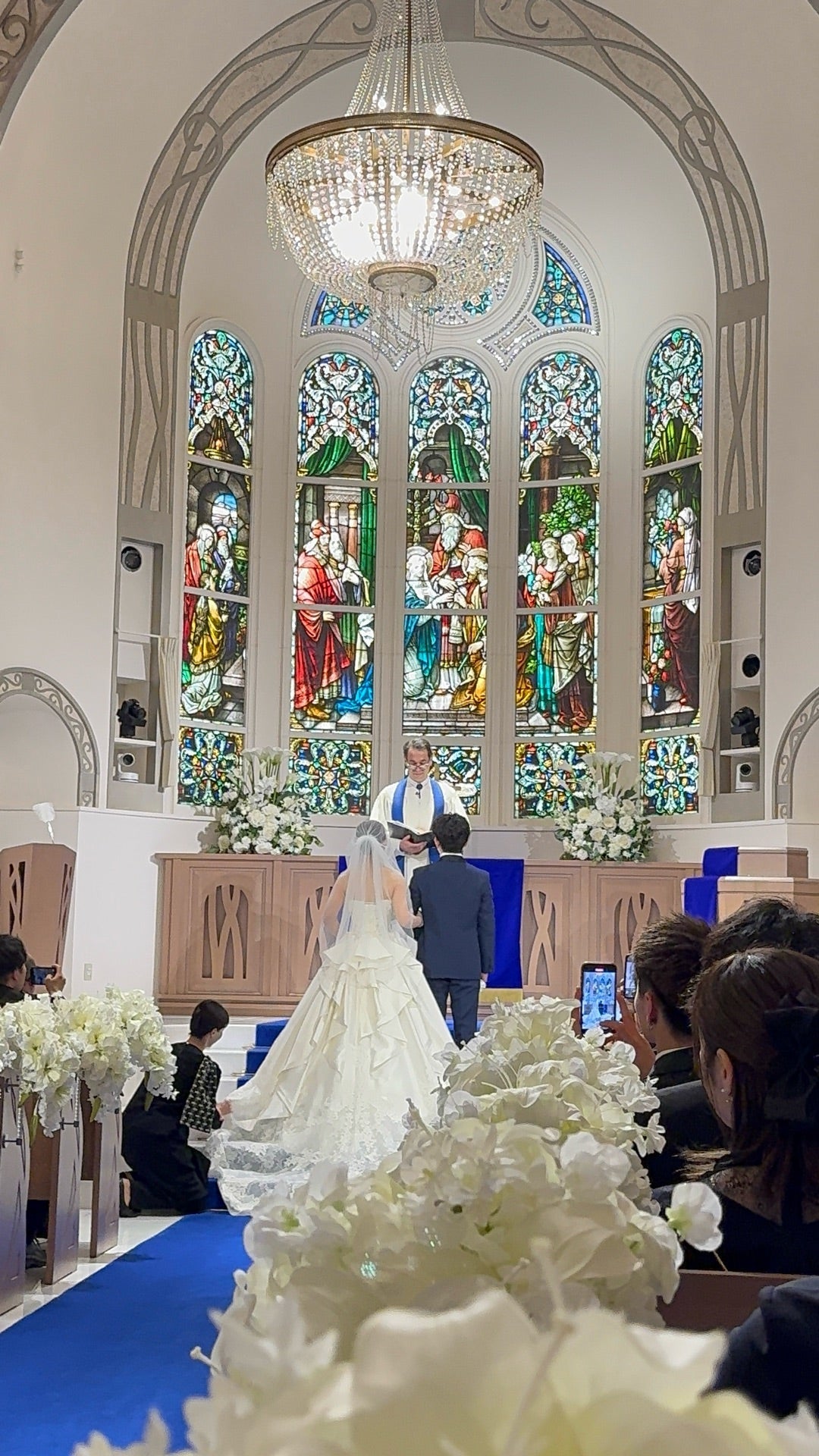 クロ幸せ感じた素晴らしい結婚式の画像