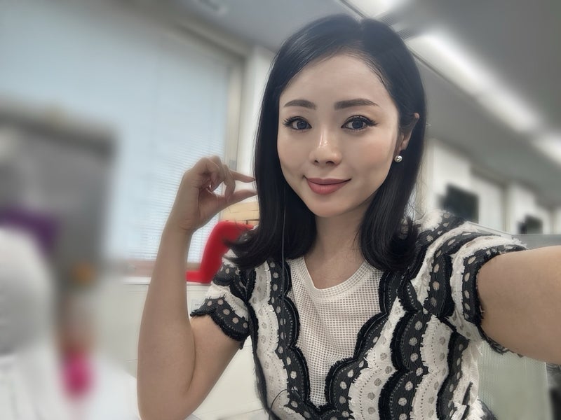 またお願いするための外巻きの髪型の画像