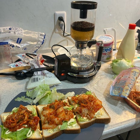 寝坊した日に作ったキムチトーストの画像