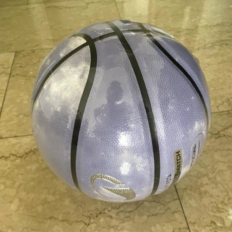 アグネス 購入したバスケットボールの画像