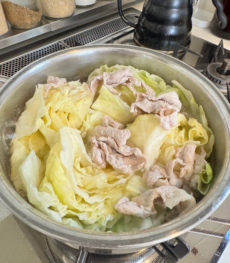 天然塩だけで煮込んだ美味しいスープの画像