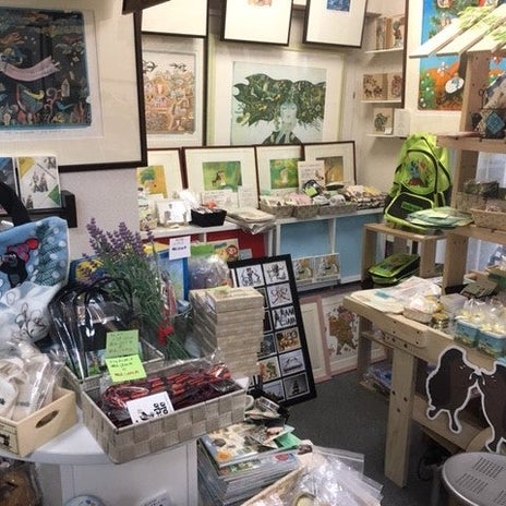 ここにしかないレアな絵本のお店の画像