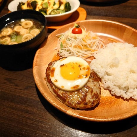 びくドン友人と食べた満喫セットの画像