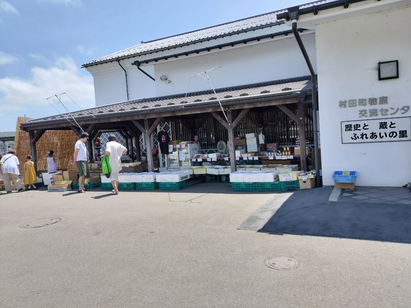 平日でも満車で激混みの道の駅の画像