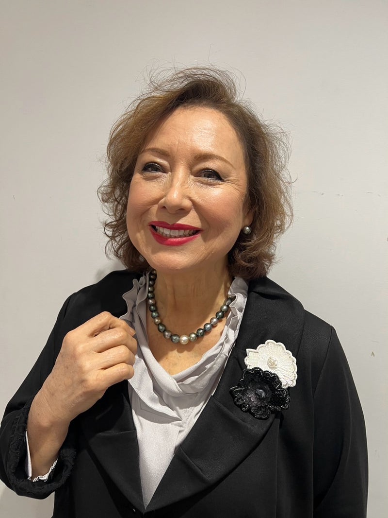 キャシー中島 新作ブラックフォーマルの画像