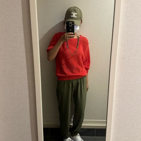 だいた SALEで色違いのパンツの画像