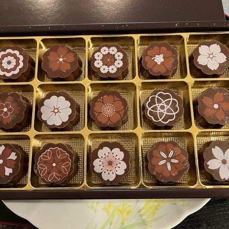 会社用と自分達用の京都土産の画像