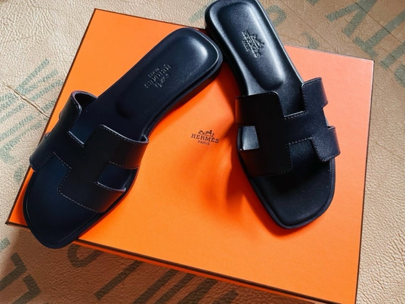 思った以上に黒かったエルメス商品の画像