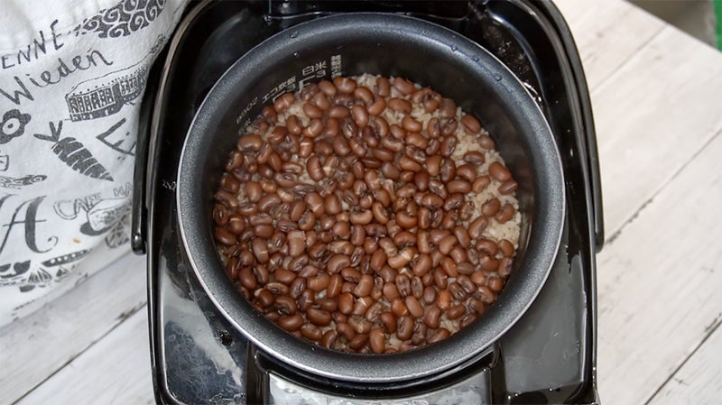 炊飯器でふっくらモチモチのお赤飯の画像