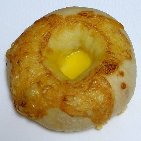パン屋のチーズの池の深さ約1.5cmの画像