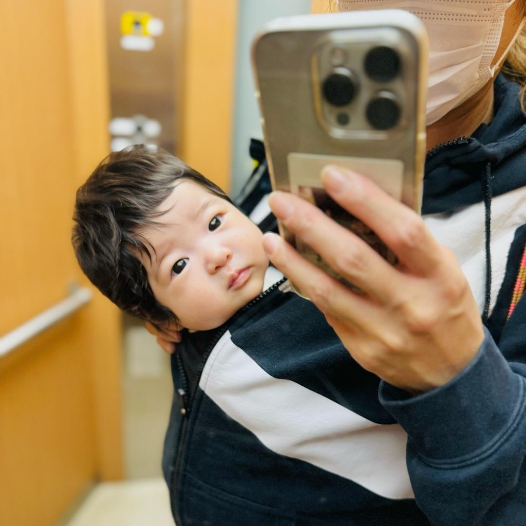 内山信二の妻 baby初予防接種への画像