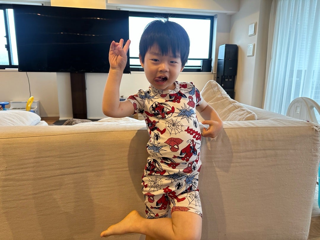 桃 パツパツだった息子達の服