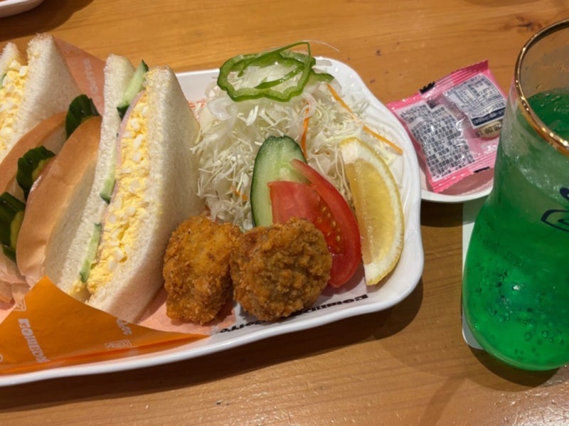 コメダの千円超えの昼ご飯セットの画像