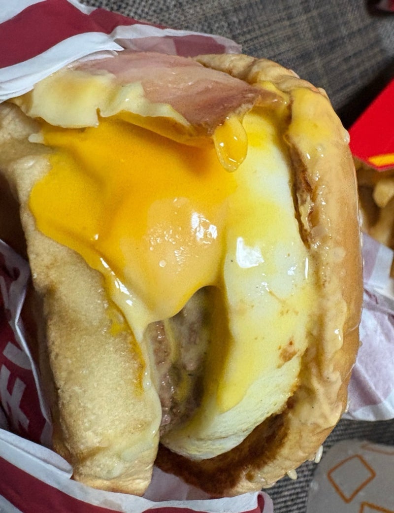 仕事が遅かった日の立派な夜ご飯の画像