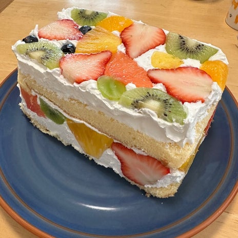 1/3がケーキ2個分程のスイーツの画像