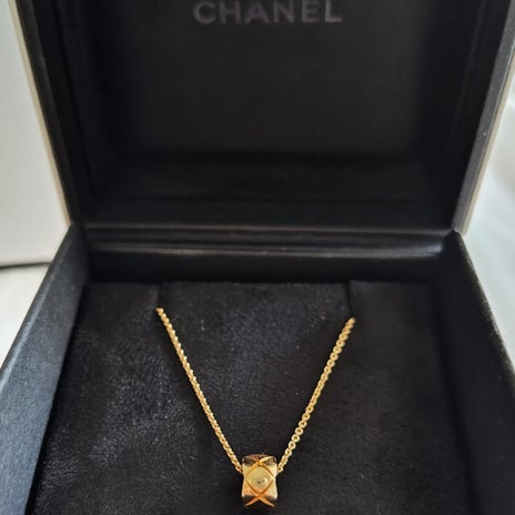 CHANELの本当に万能なネックレスの画像