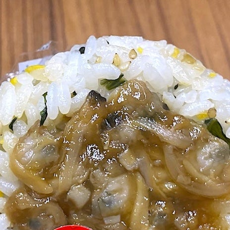 食感も味わいも楽しいあさりの寿司の画像