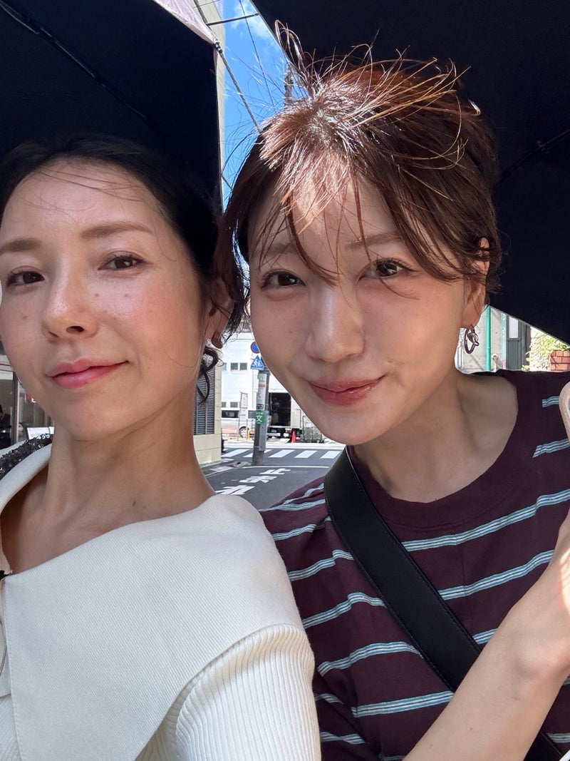 今日来ているすごく真面目な展示会の画像