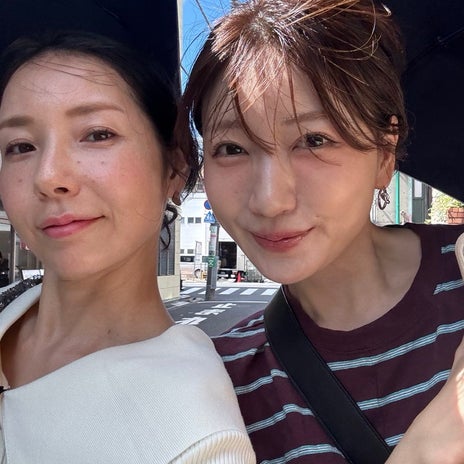 今日来ているすごく真面目な展示会の画像