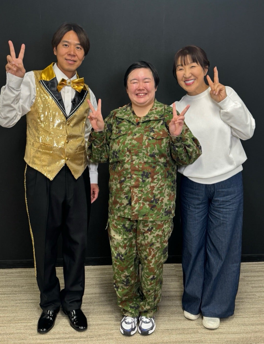 ロッチ・コカド＆やすことの写真