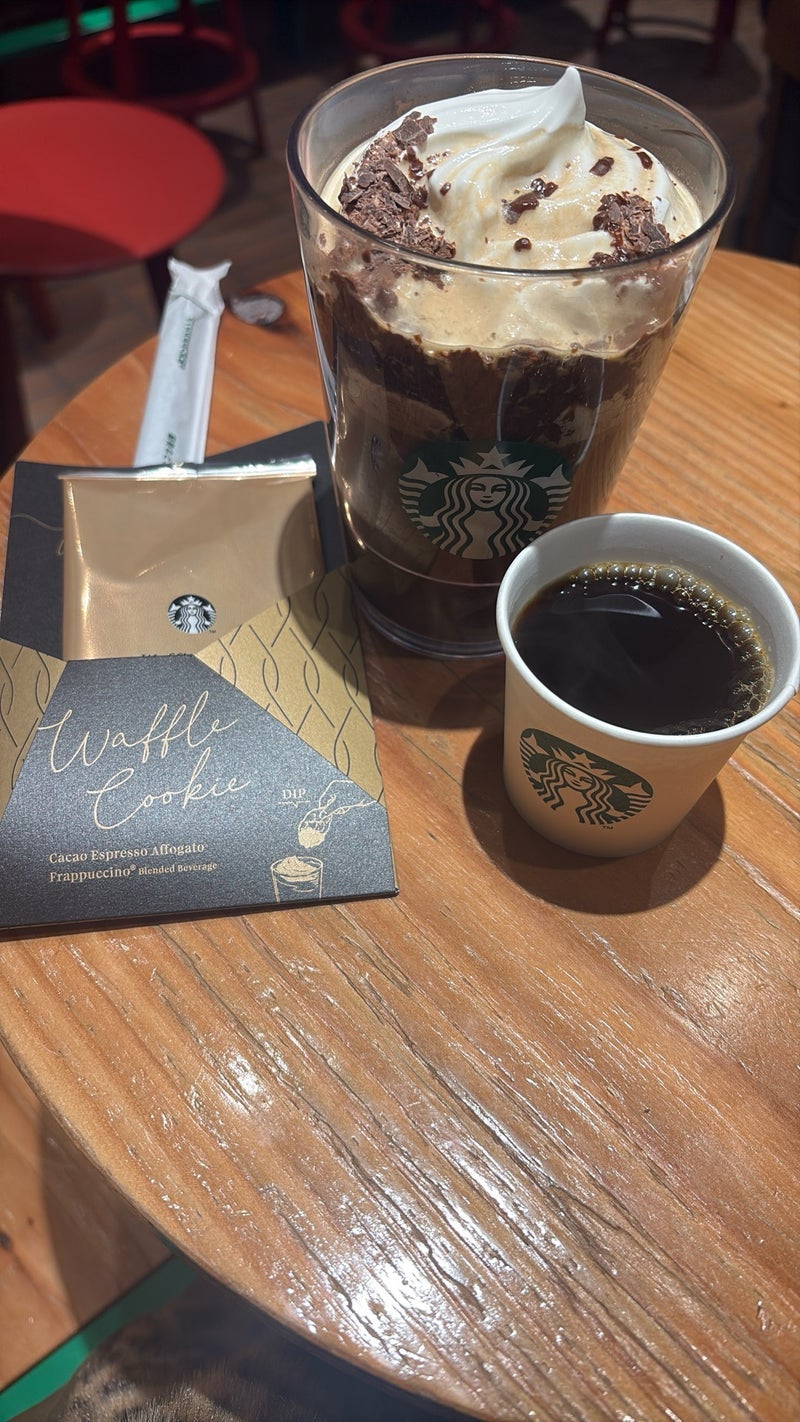 美味しかった新作とワッフルクッキーの画像