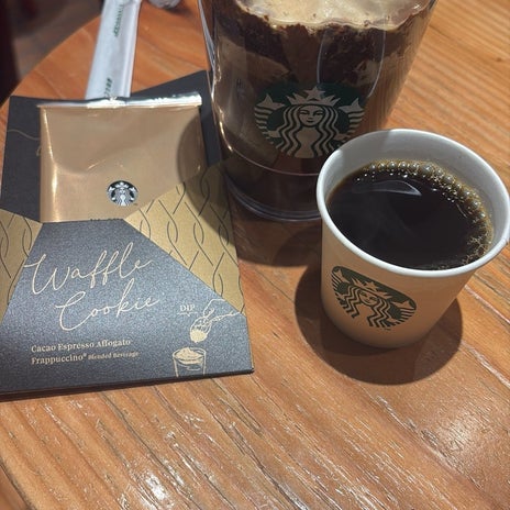 美味しかった新作とワッフルクッキーの画像