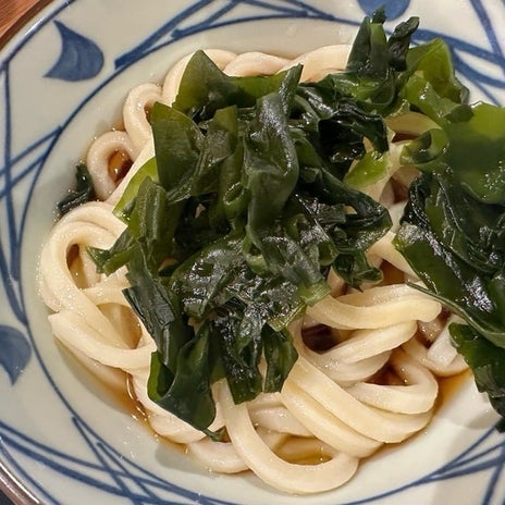 細い客が頼むヘルシーメニューの画像