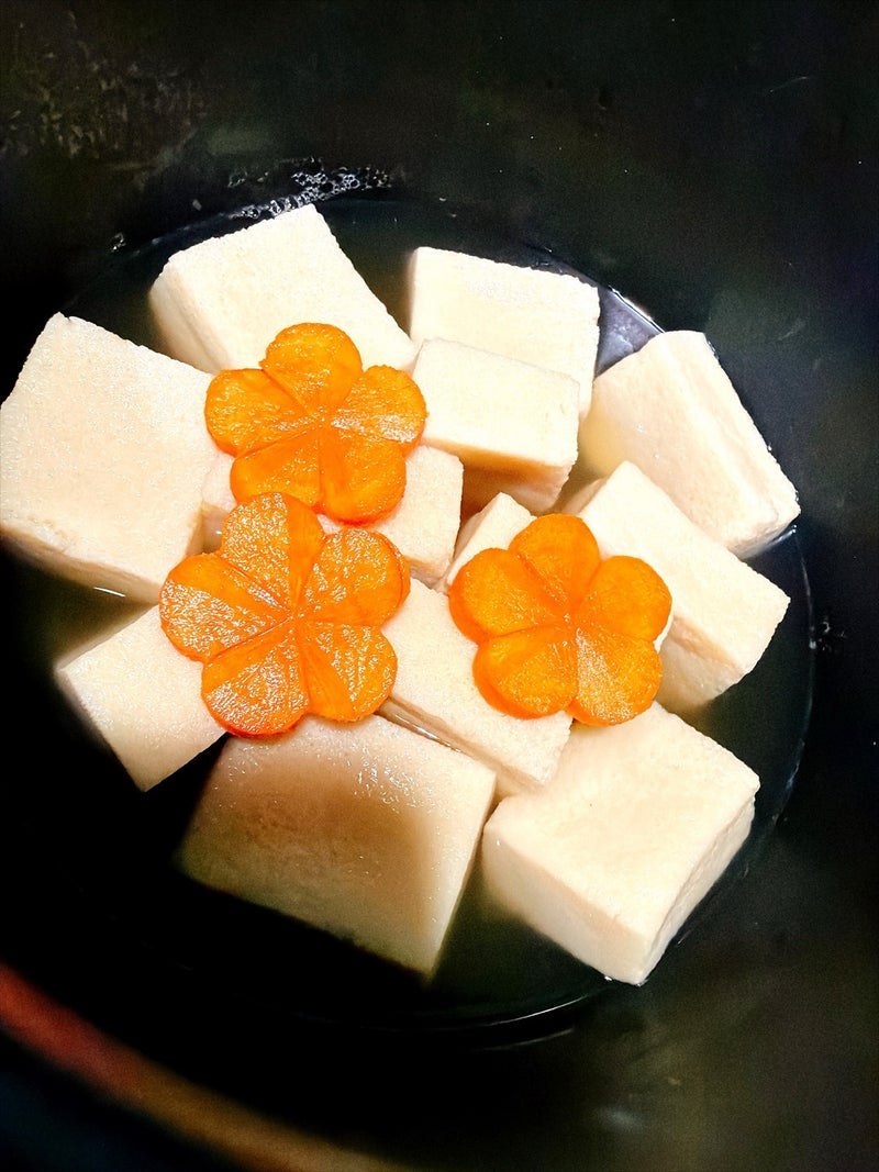 渡辺美奈代 夕食準備で高野豆腐煮の画像