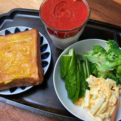 きゅうりパリパリのサンドイッチ朝ご飯の画像