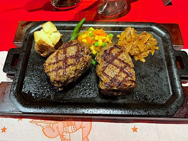 久しぶりのダブルハンバーグの画像