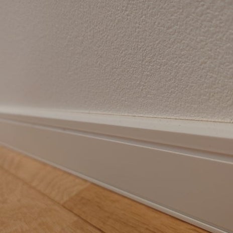 思ったより汚れてない白い建具の画像