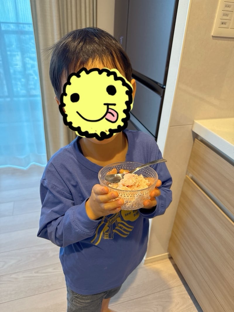 小倉 三男と作ったイチゴアイスの画像