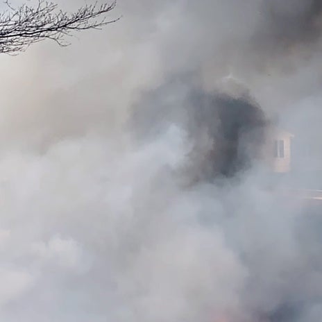 幼馴染を心配した近所の火事の画像
