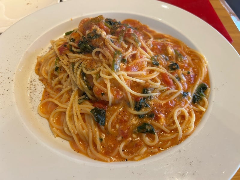 ピザも食べ放題のパスタランチの画像