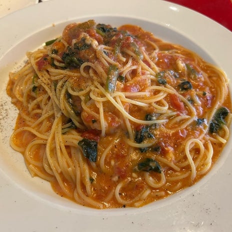 ピザも食べ放題のパスタランチの画像