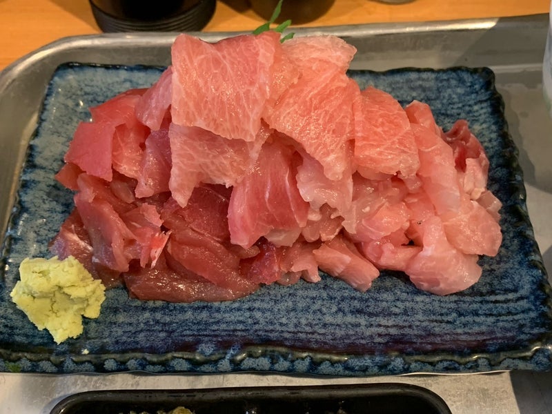 凄いボリュームのまぐろ中おちの画像