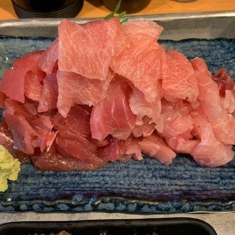 凄いボリュームのまぐろ中おちの画像