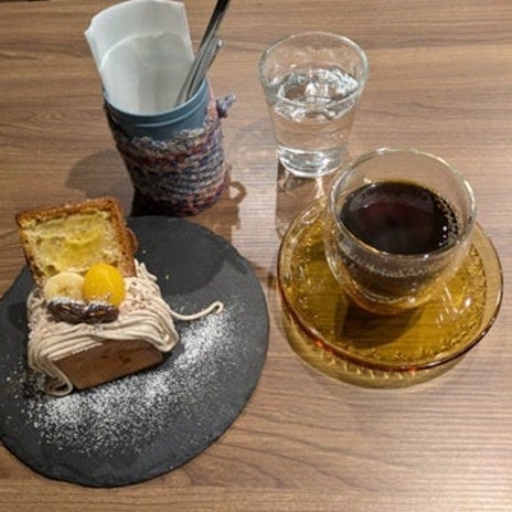 テレビで話題の四角いシュークリームの画像