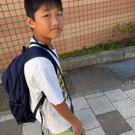 小原正子 指の負傷を心配する次男の画像
