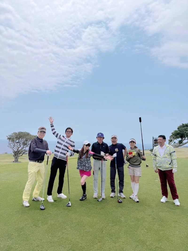 江口ともみ 大笑いの沖縄ゴルフ旅行の画像