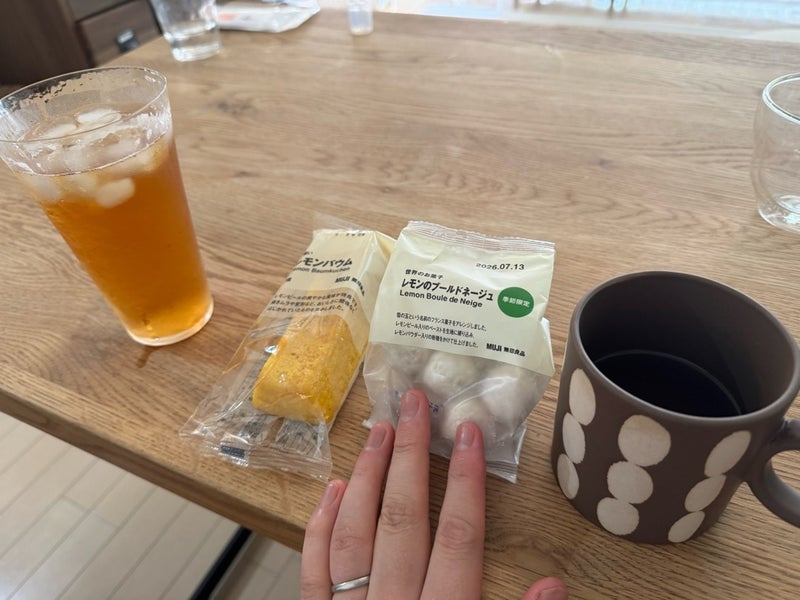 紅茶とお菓子で過ごした夫婦時間の画像
