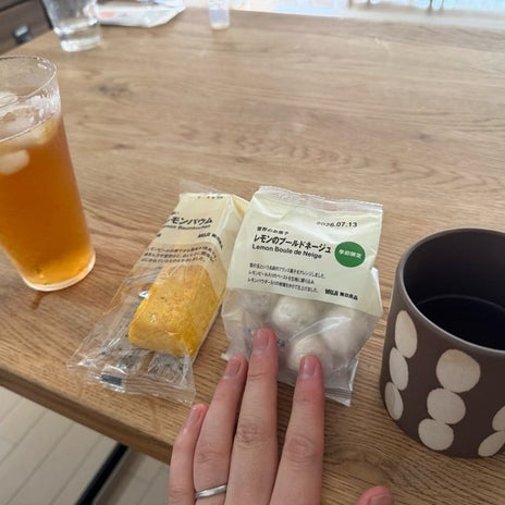 紅茶とお菓子で過ごした夫婦時間の画像