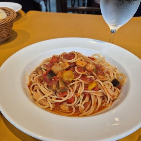 初めましての方と食べたパスタとケーキの画像