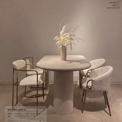 桃 やっと決めたダイニングチェアの画像