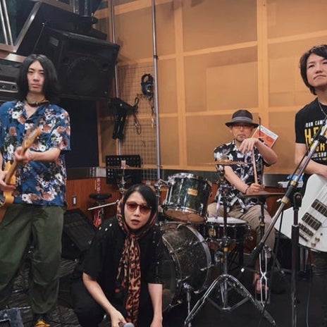 朝公開されるバンドのMVのお知らせの画像