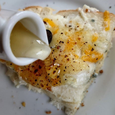 はちみつで3倍おいしいトーストの画像