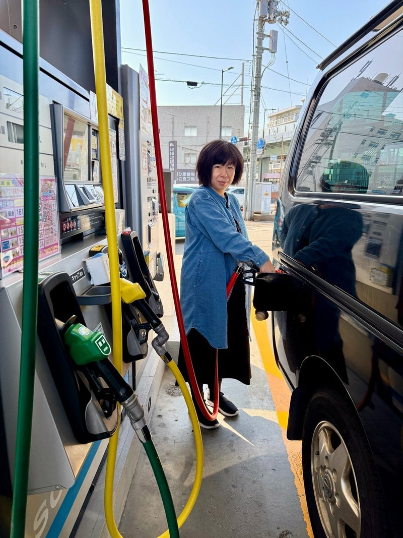 広島へ出発する前の満タン給油の画像