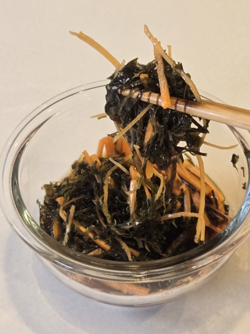 素を使い彩りも考えた常備菜作りの画像